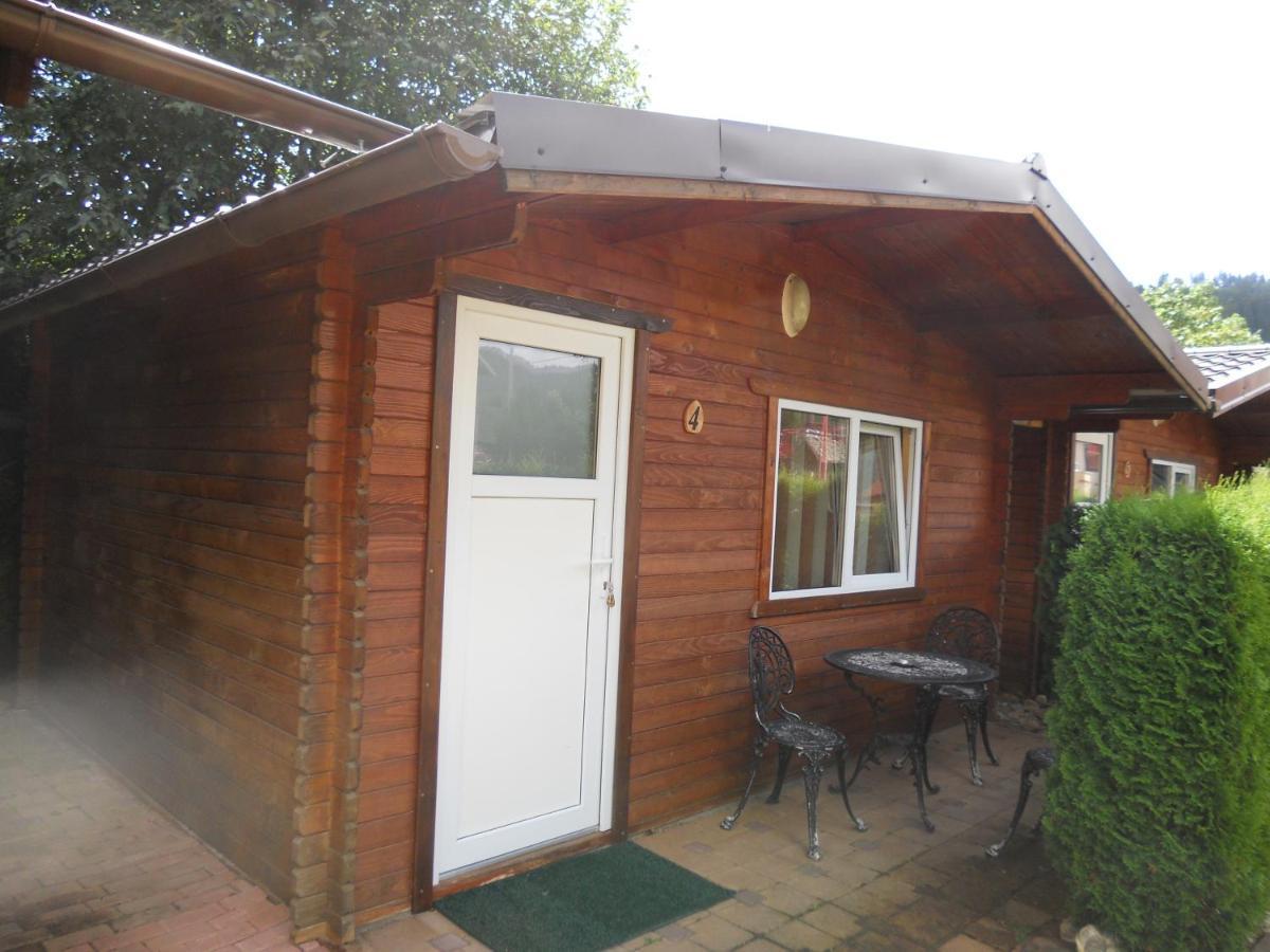 Pension, Camping & Biker Station Zur Deutschen Eiche Ciocanesti Dış mekan fotoğraf
